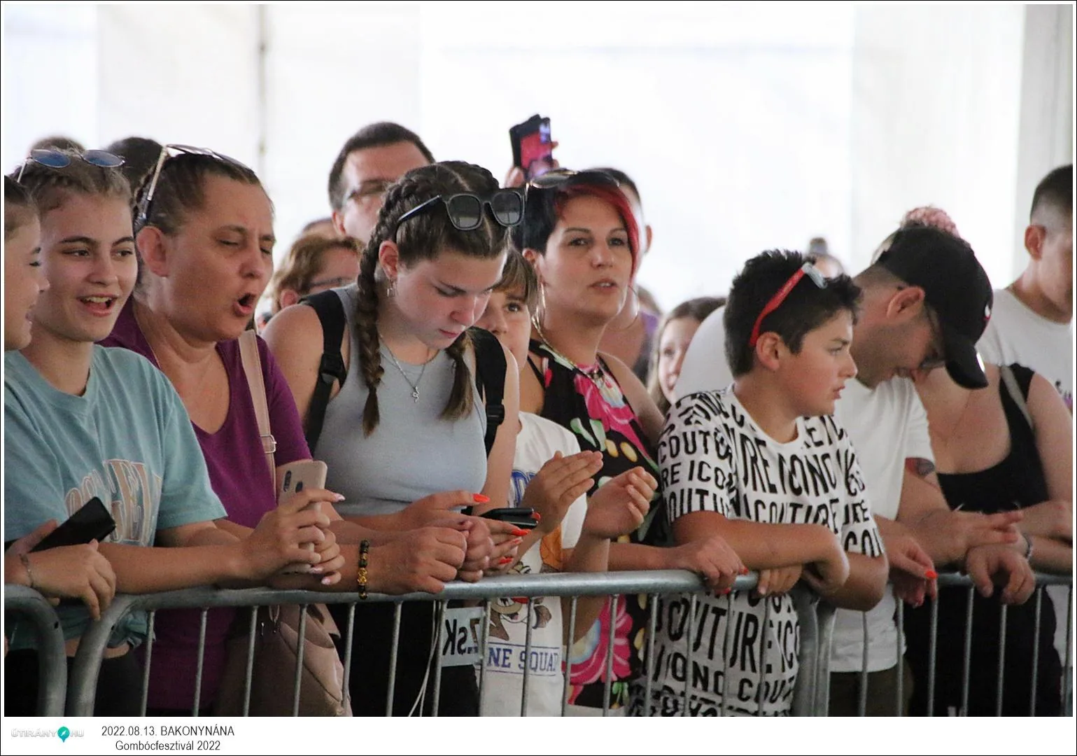 Fotók, Útirány.hu: