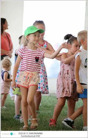 Fotók, Útirány.hu: