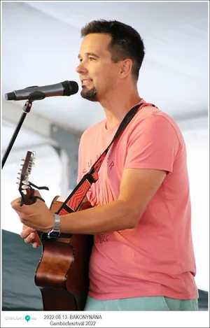 Fotók, Útirány.hu: