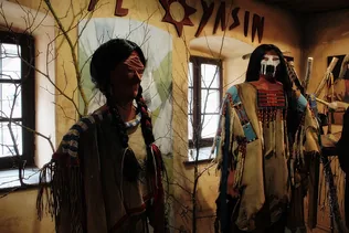 Kiállítás Megnyitó: "Mindenem a rokonom" borítóképe