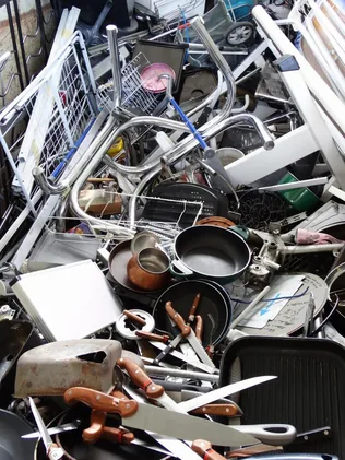 Lomtalanítás borítóképe