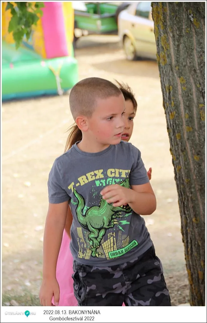 Fotók, Útirány.hu: