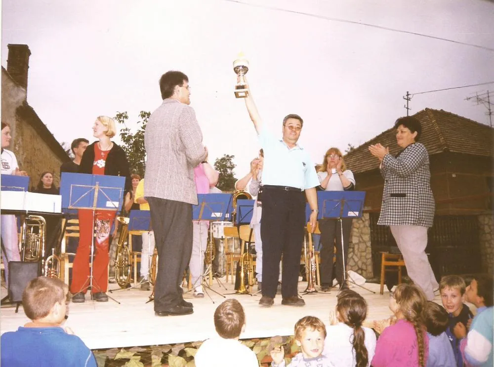 Így kezdődött képekben