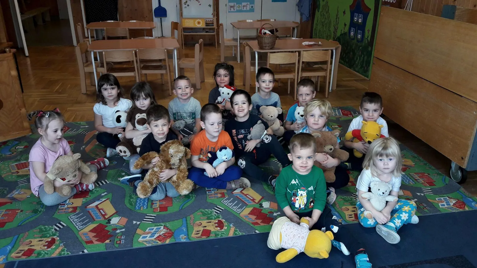 Mackó hét februárban