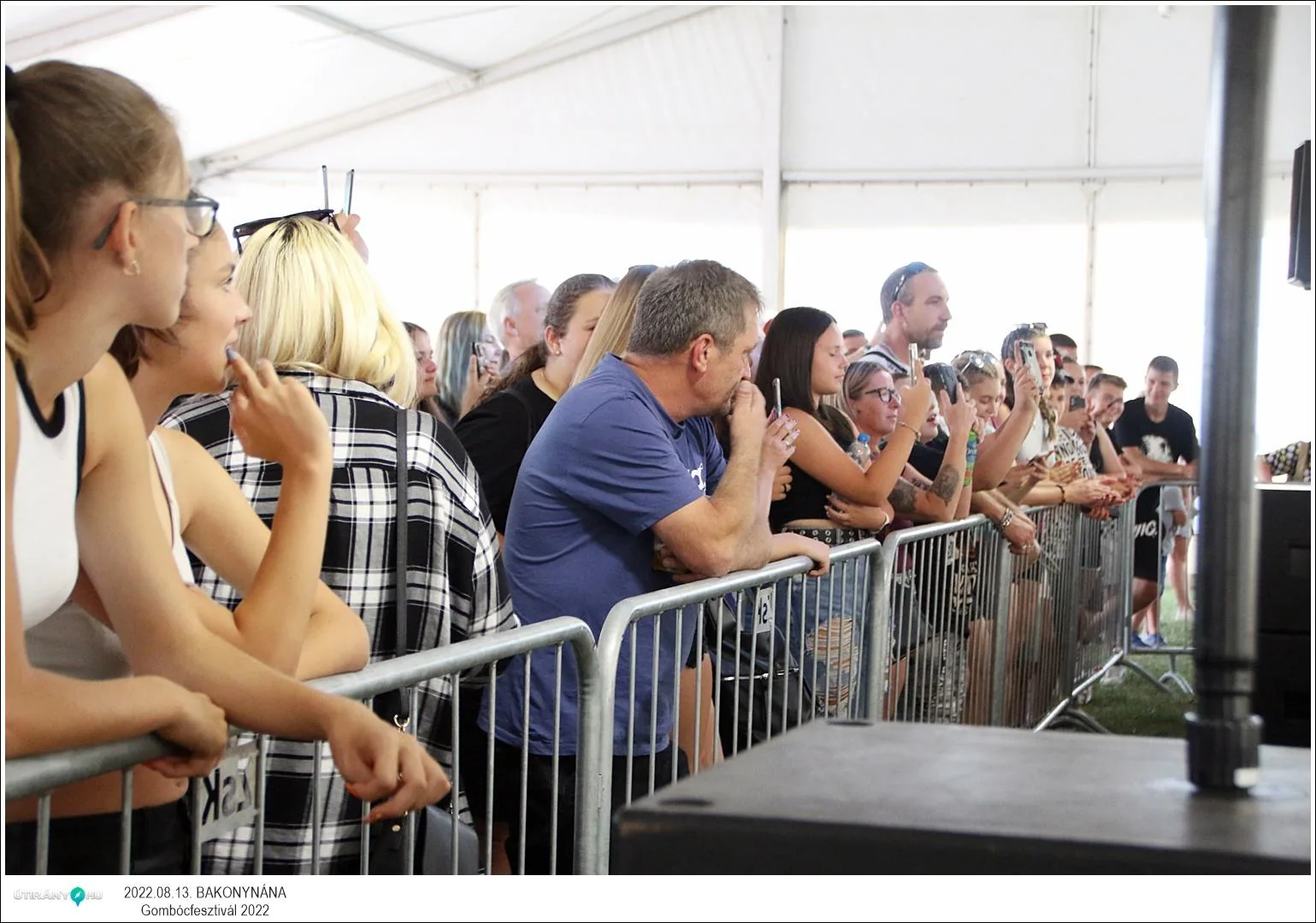 Fotók, Útirány.hu: