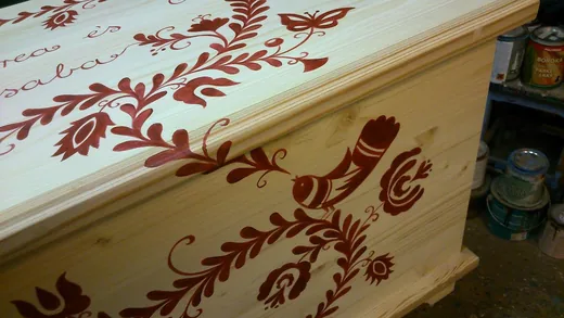 'Népi bútorkészítő, festő' cikk borítóképe