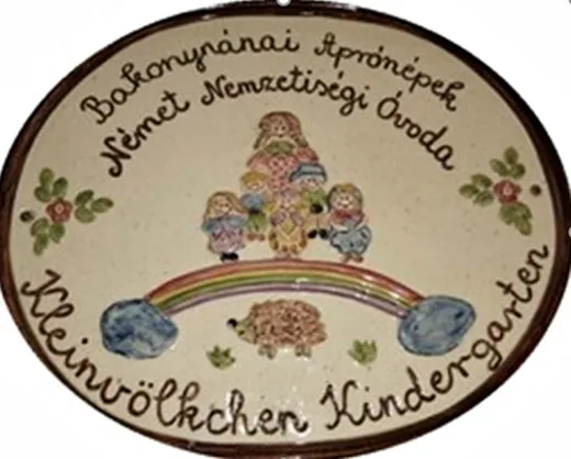 'Bakonynánai Aprónépek Német Nemzetiségi Óvoda' cikk borítóképe