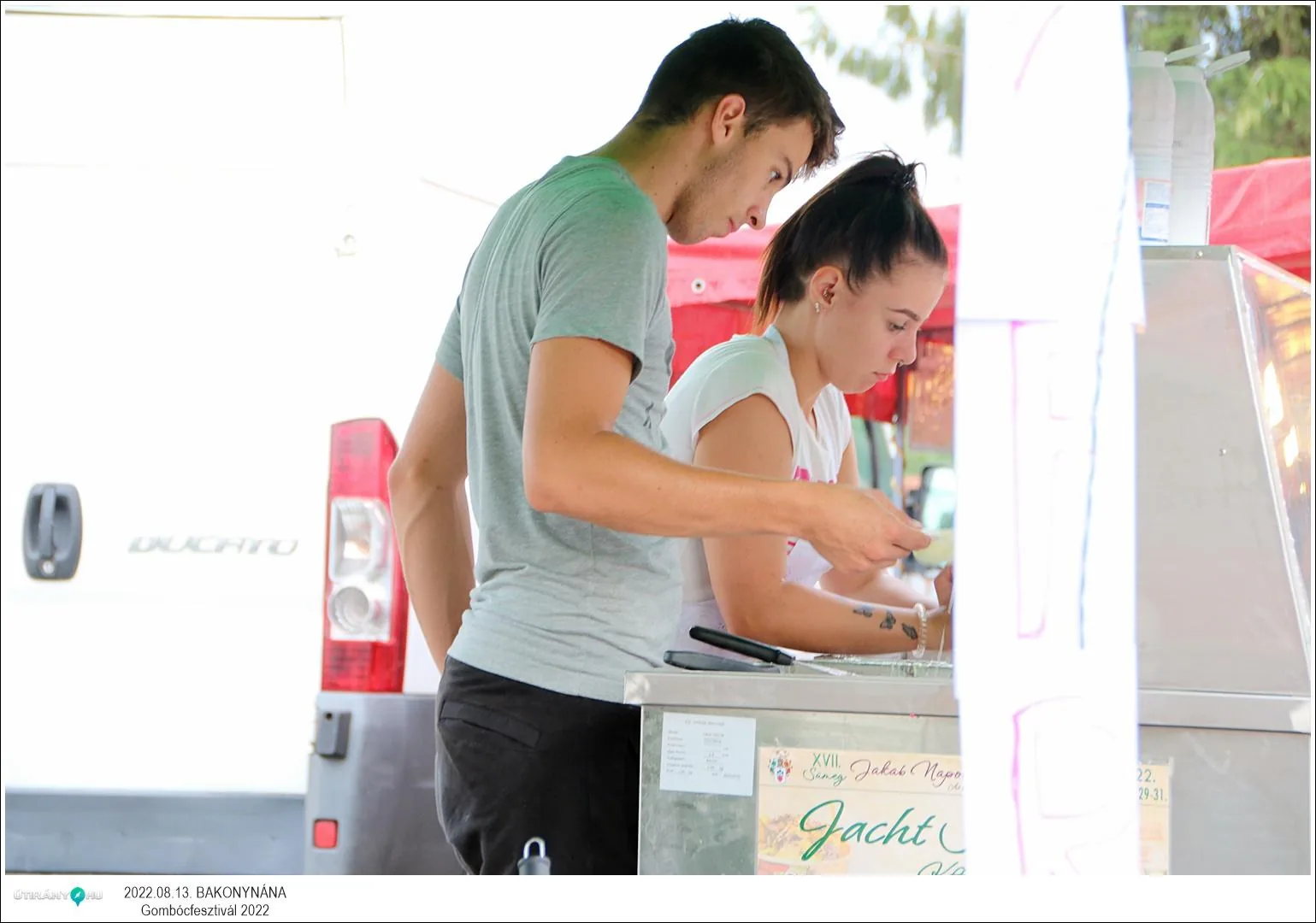 Fotók, Útirány.hu: