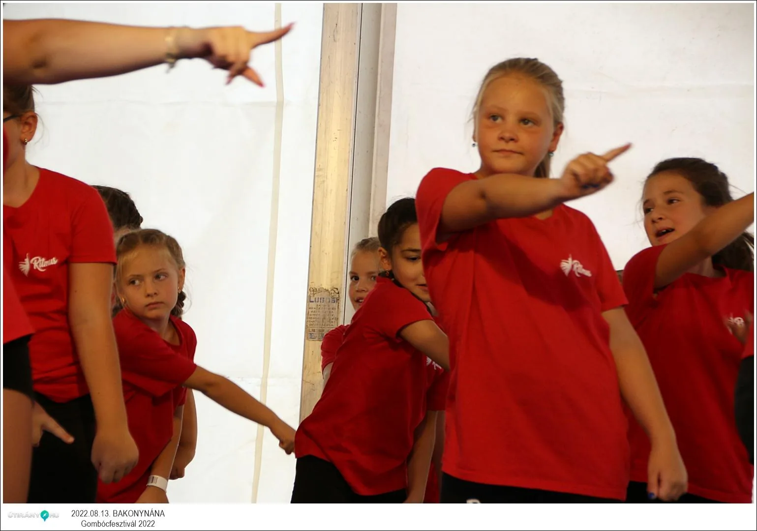 Fotók, Útirány.hu: