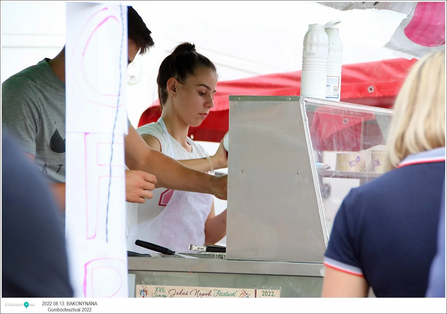 Fotók, Útirány.hu: