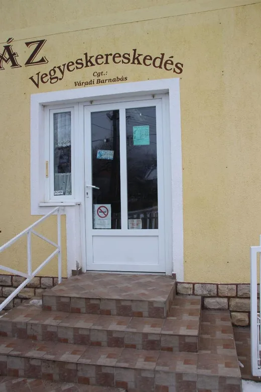 'Vegyeskereskedés' cikk borítóképe